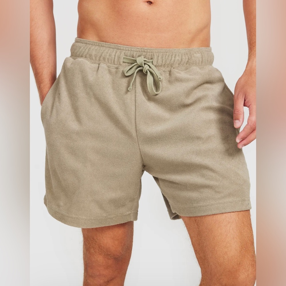 Vacay Swimwear Terry Shorts Olive, size M
